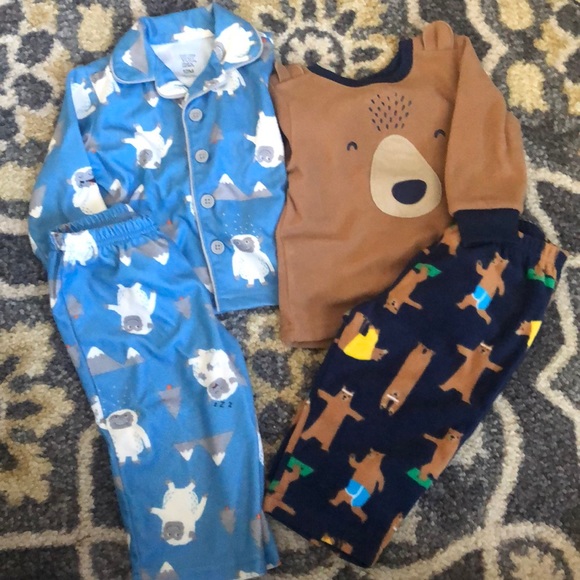 Bundle of Carter’s outfits - Picture 5 of 5